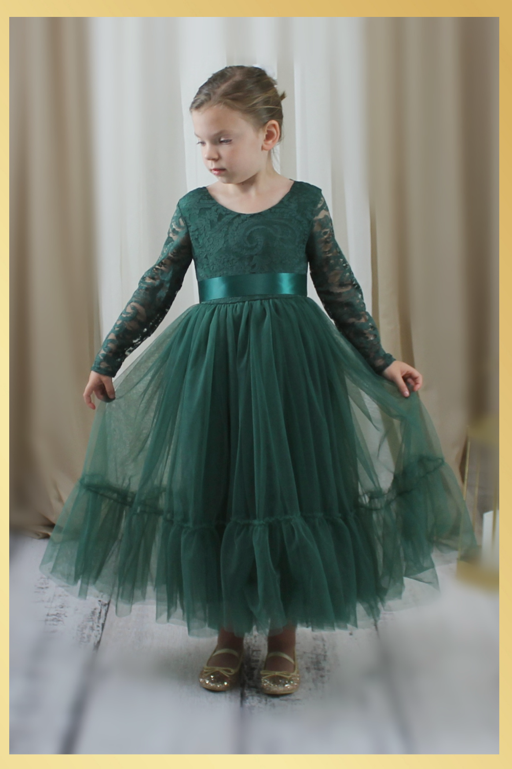 Toddler Flower Girl Dress for Winter Wedding in hunter green tulle and lace